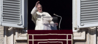 Pope Francis Angelus in Saint Peter's Square,  Feast of the Most Holy Trinity 